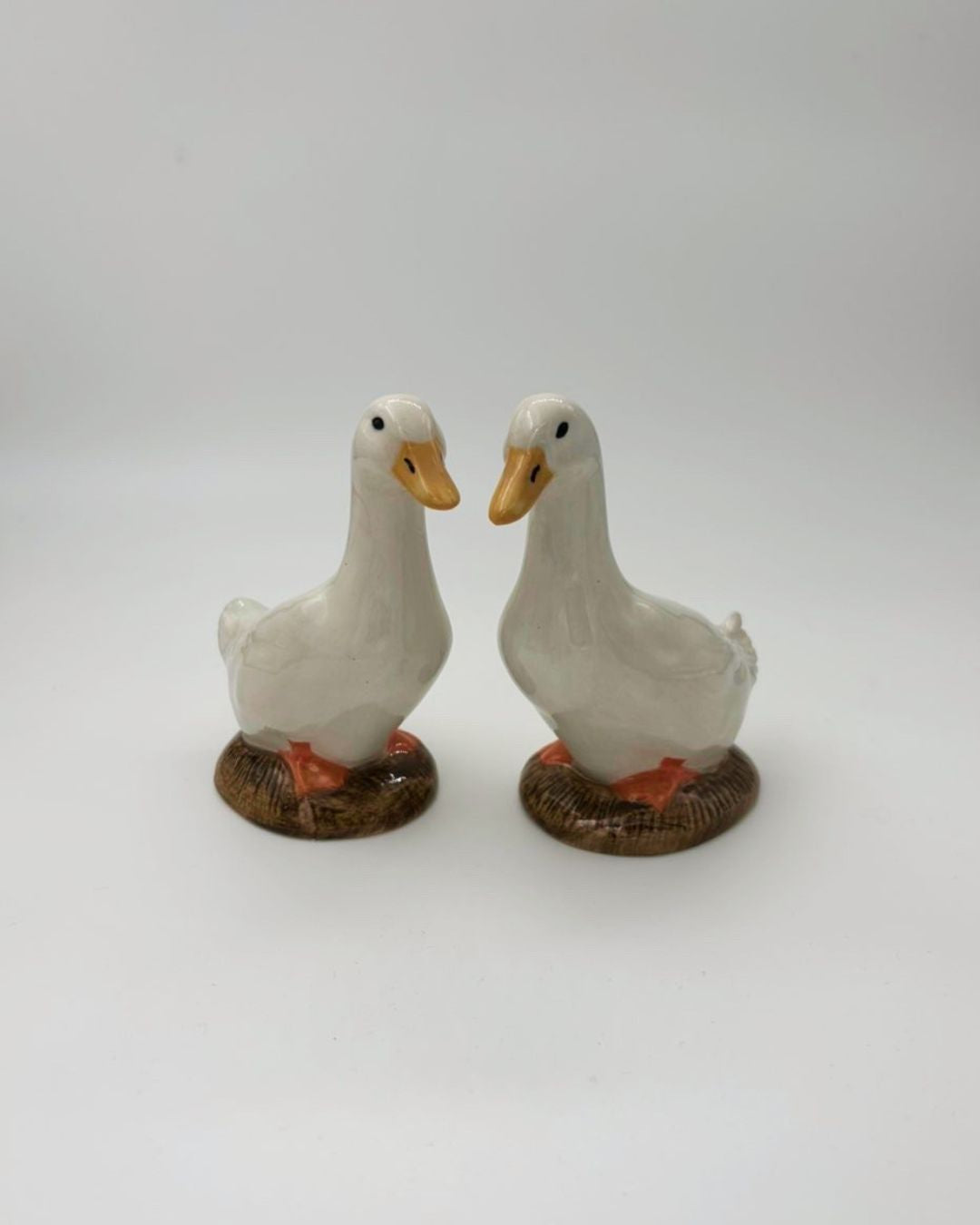 Quail Ceramics - Ankka suola- ja pippurisirotinpari