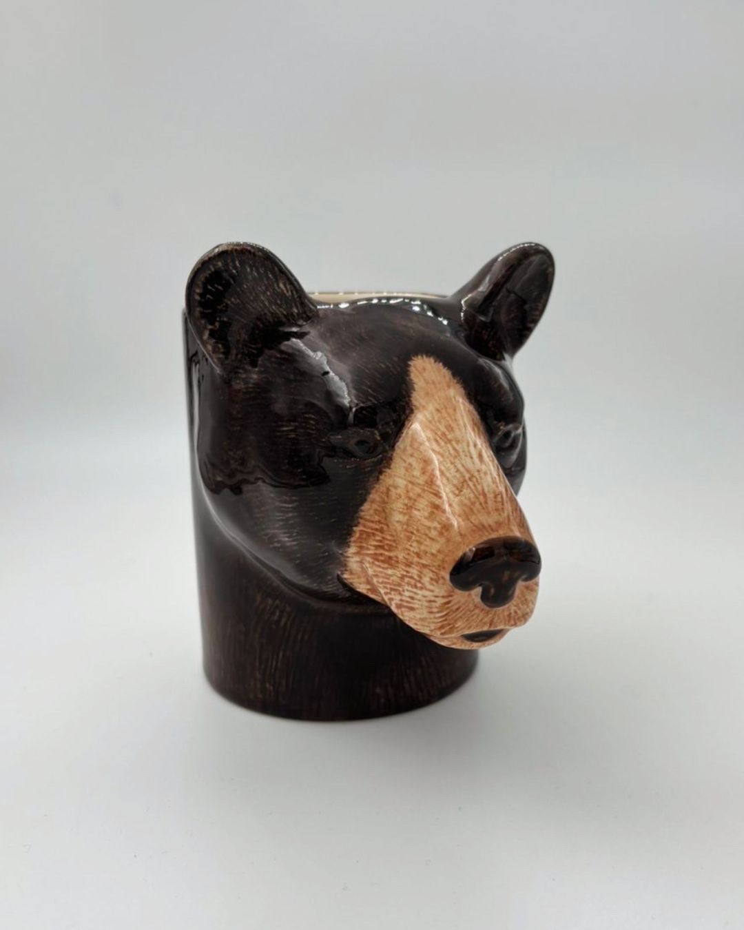 Quail Ceramics - Mustakarhu-kynäpurkki